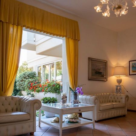 Hotel Sylvia Лідо-ді-Камайоре Екстер'єр фото